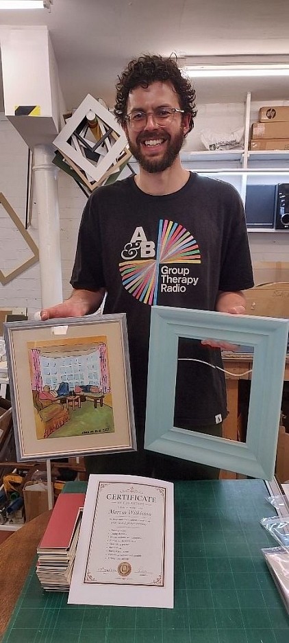 Learn to Picture Frame.